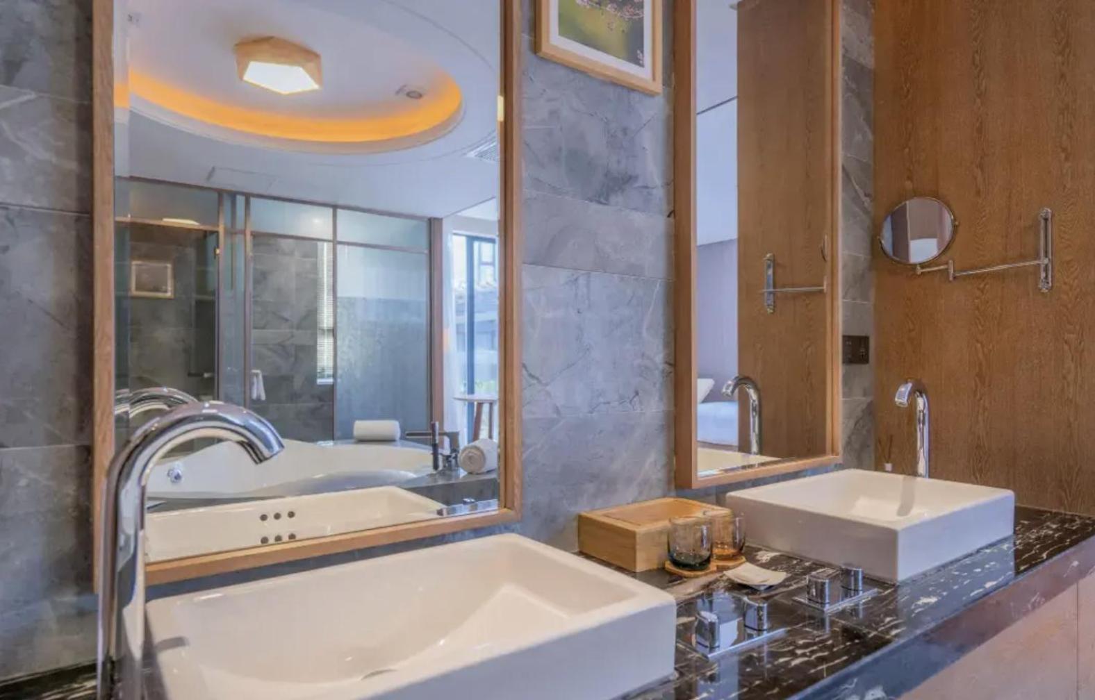 Hong Long Jing Hotel Dali  Eksteriør bilde